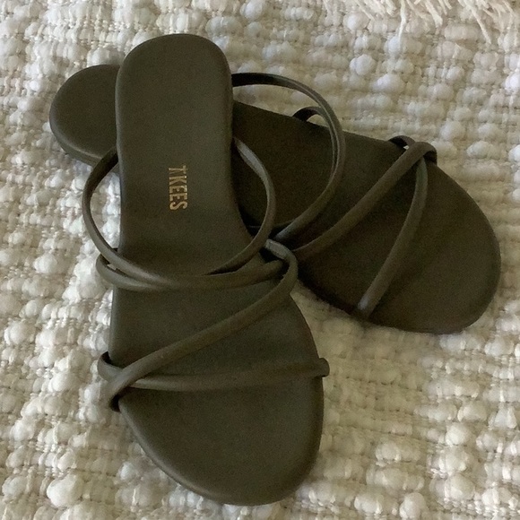 TKEES Olive Sloan Slides 7 - Picture 2 of 5
